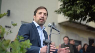 Kreplak rechazó el proyecto libertario para arancelar la salud a extranjeros
