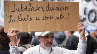 Sciaini cruzó a Milei por los endeudados: “No son millones de errores individuales”