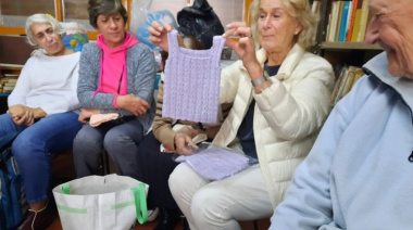 Entretejiéndo-nos: 28 voluntarias de Vicente López convierten lana donada en abrigo para familias vulnerables