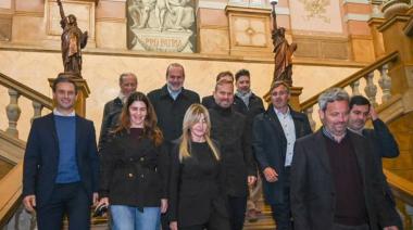 Intendentes buscaron acercar posiciones con Máximo Kirchner