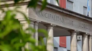 Fondos educativos, propaganda oficial y una exfuncionaria detenida: la crisis que sacude a Morón