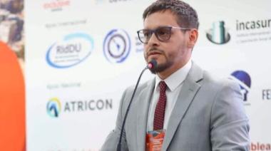 Lanús llevó a Brasil el debate sobre quién controla al poder