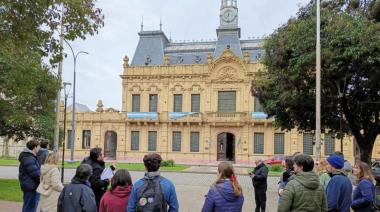 Caminatas guiadas invitaron a redescubrir el patrimonio de Coronel Suárez