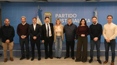 Intendentes peronistas fueron a ver a Mayans y apuraron la unidad del PJ