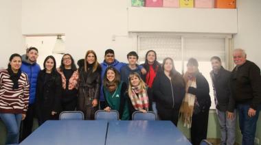 Sierra entregó mobiliario a una institución para personas con autismo