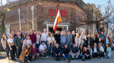 La UCR se reunió en Ayacucho y empezó a mover fichas para 2027