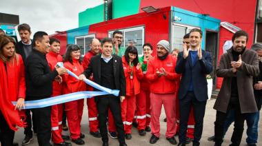 Kicillof y Mantegazza inauguraron la nueva base del SAME y entregaron 277 escrituras