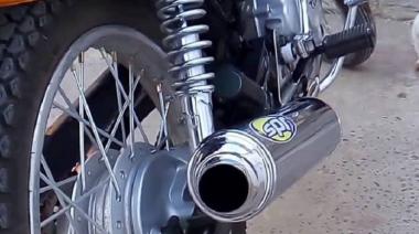 Avanza un proyecto para poner límites a los escapes libres de motos y autos