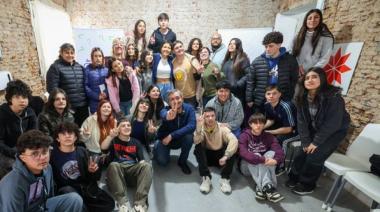 Máximo Kirchner y Mayra Mendoza escucharon a estudiantes de Magdalena