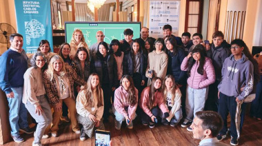 Carlos Casares es pionero en la Provincia: incorporó pizarras interactivas en escuelas secundarias