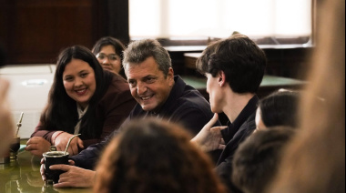 Massa reapareció en la UBA y se reunió con más de mil jóvenes del Frente Renovador