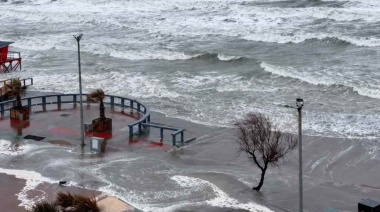 Temporal en Monte Hermoso: el mar avanzó sobre la costanera y provocó nuevos destrozos