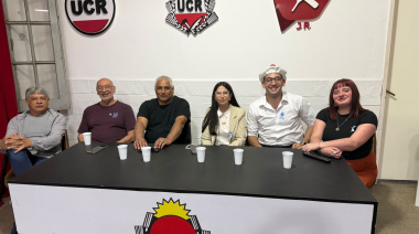 La UCR de Lanús renovó su conducción con Ayelén Curlo al frente, la presidenta más joven de su historia
