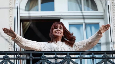 Máximo lanzó a Cristina para 2027 y reavivó la guerra con Kicillof