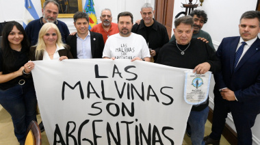 Kicillof recibió a veteranos y familiares de Malvinas para avanzar en derechos y memoria histórica