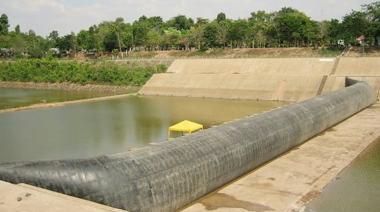 Evalúan instalar una presa inflable en el río Luján