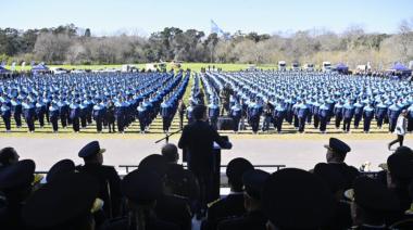 Kicillof respaldó a la Policía en medio de una crisis por salarios y bajas