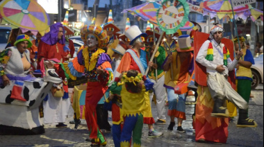 Kicillof destinará $80 millones para financiar murgas y comparsas en el Carnaval 2027