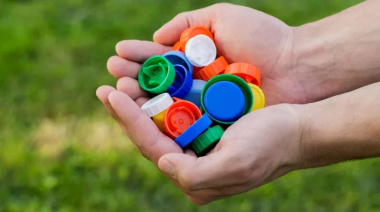 EDELAP llega a Bioferia La Plata con juegos, premios y una colecta solidaria de tapitas