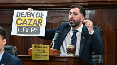 Fuerte cruce en La Plata: taxistas apuntaron contra un concejal libertario por defender a Uber y las apps