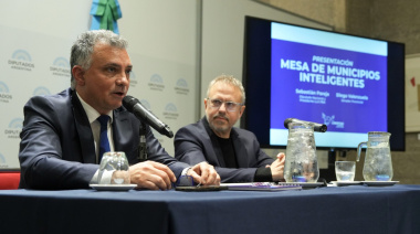 Pareja encabezó una jornada de LLA con intendentes y apuntó a un plan de gobierno para 2027