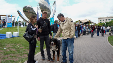 La Ciudad busca regular a las mascotas: identificación, libreta digital y cementerio en Chacarita