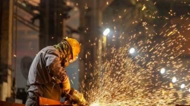 Kicillof suma a los metalúrgicos al régimen de inversiones bonaerense