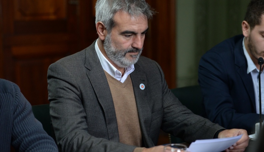 Senador del FdT pidió que Buenos Aires haga eje en la autonomía municipal