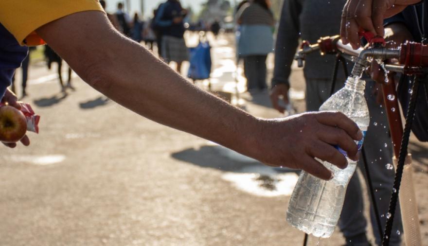 Peregrinación a Luján: AySA acompañará a los fieles con puestos de agua potable