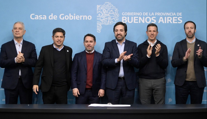 La Plata, Ituzaingó y Roque Pérez recibieron equipamiento informático para fortalecer la Salud