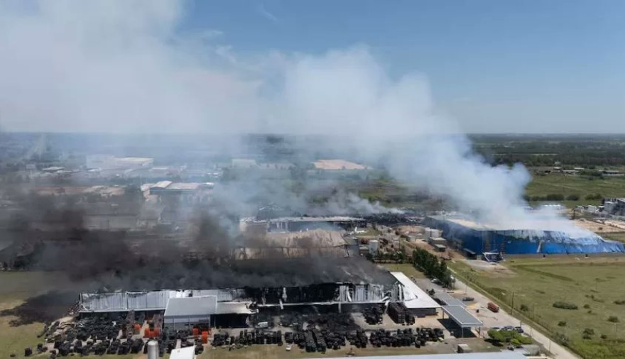 Tras el incendio, Granados confirmó que “cinco industrias perdieron todo”
