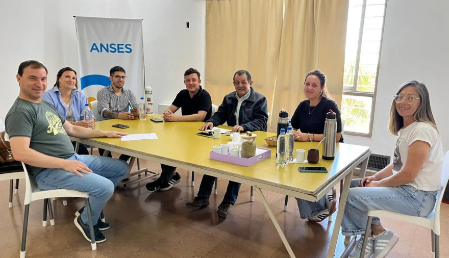 Marini se reunió con instituciones de Barker y acompañó gestiones culturales, sanitarias y sociales