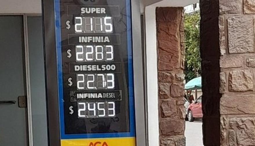 Katopodis cruzó a Milei por el precio de la nafta y denunció el “abandono” de las rutas