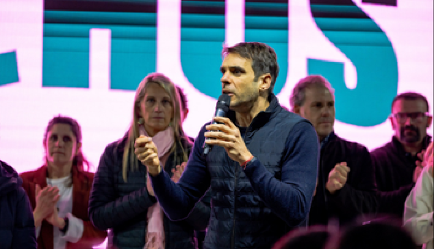 Passaglia cuestionó la “superpoblación” de empleados en concejos deliberantes y defendió el modelo de San Nicolás