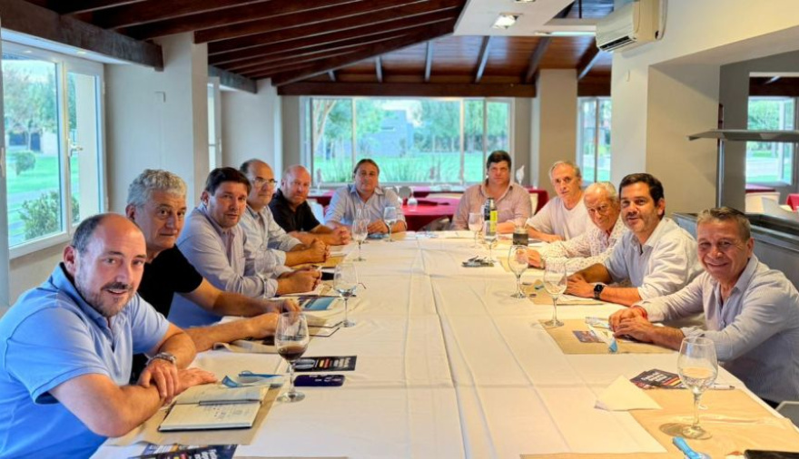 El Grupo de los Doce expresó su preocupación por la crisis en los municipios de la Quinta