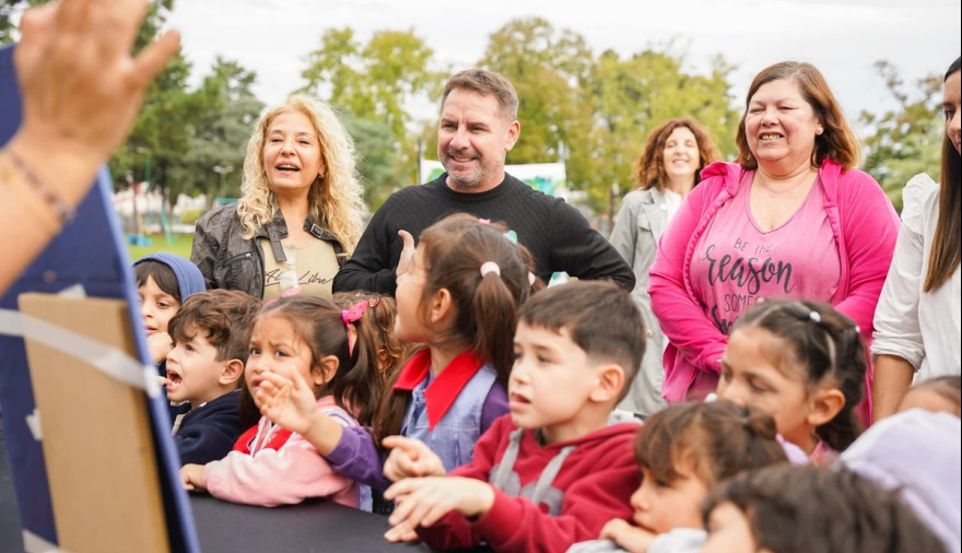 Ituzaingó: Descalzo y la Fundación Banco Provincia refuerzan el nivel inicial