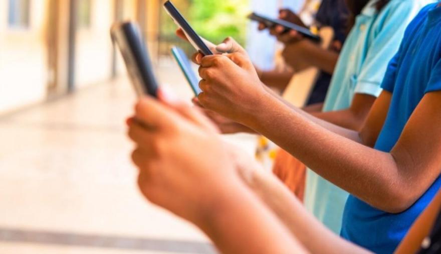 Buscan avanzar en una ley integral contra la ludopatía con foco en menores