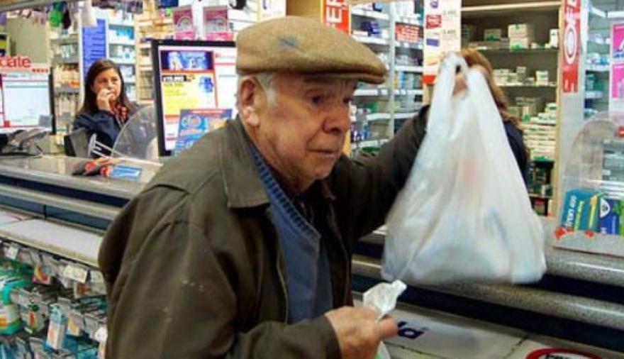 Sin pagos y sin stock: crece la crisis en farmacias por la deuda del PAMI