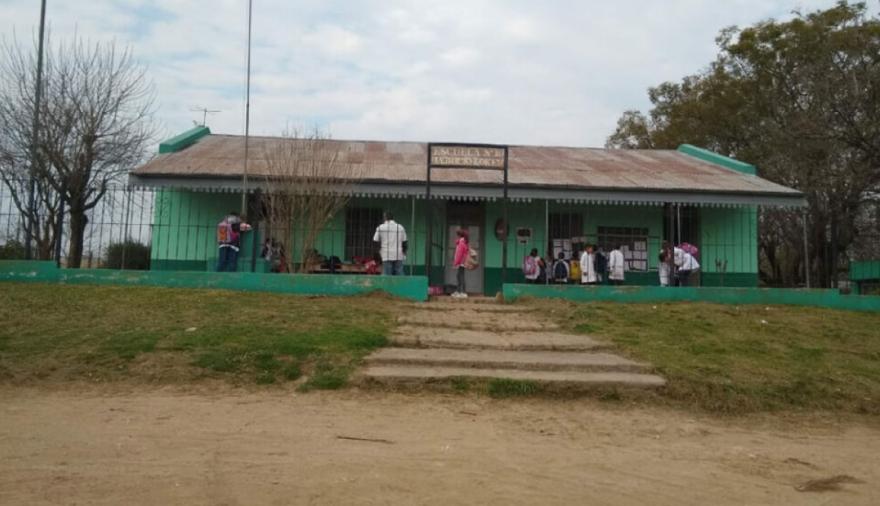 Impulsan en Buenos Aires una ley para eximir del pago de patente a docentes rurales