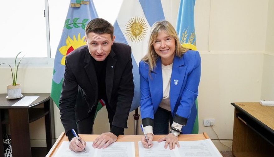 Provincia respalda las fiestas productivas de Alem con fondos del CFI y refuerza presencia territorial