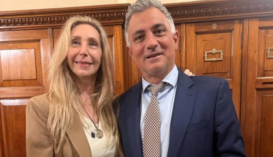 LLA hará un “Cabildo Abierto de la Libertad” frente a los concejos deliberantes bonaerenses