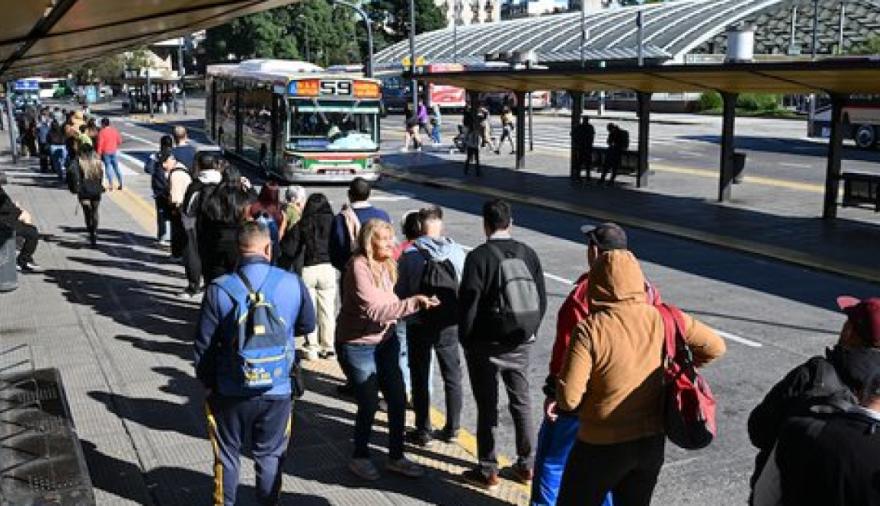 El ajuste también se paga con la SUBE