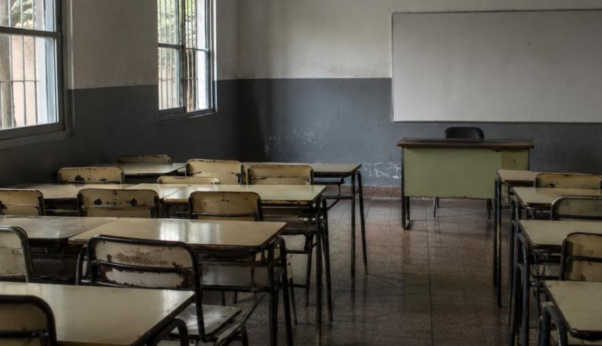El Senado bonaerense pide saber cuántos docentes dejaron sus cargos