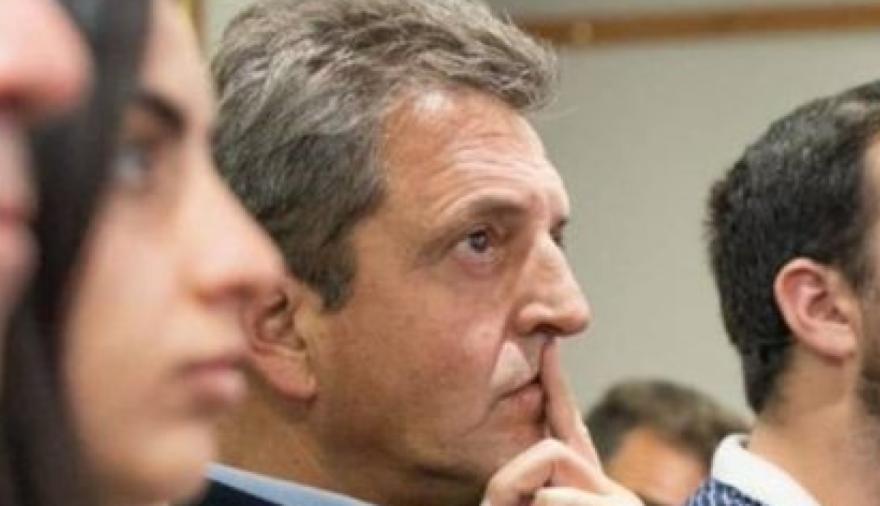 Massa reunió a intendentes y legisladores en San Fernando