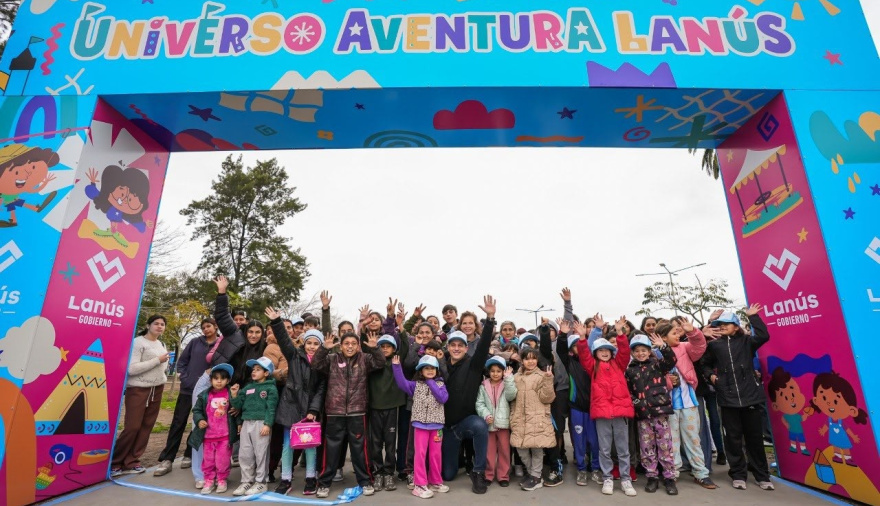 Vacaciones de invierno en Lanús: abrió "Universo Aventura" con actividades gratis para toda la familia