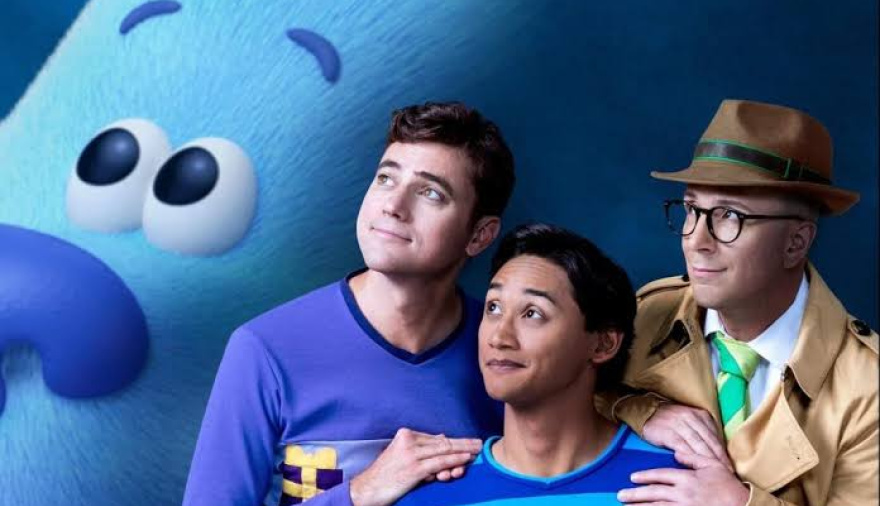 Las mejores películas y series para las vacaciones de invierno: qué ver en casa con los chicos, según su edad