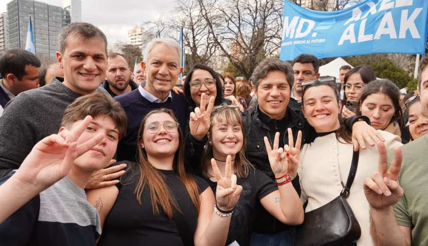 Kicillof y Alak encabezaron en La Plata el acto central por Evita y apuntaron contra "la ultraderecha"