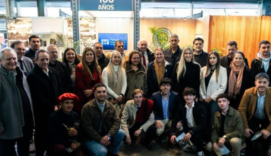 Legisladores de LLA recorrieron La Rural y reclamaron a Kicillof una menor presión fiscal sobre el campo