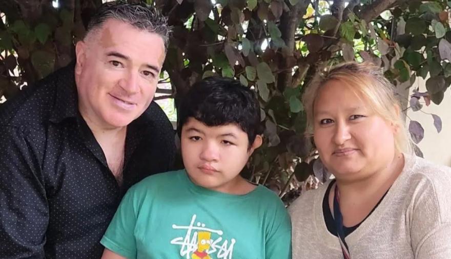 La historia de Benja: amor, resistencia y una campaña solidaria para un tratamiento experimental