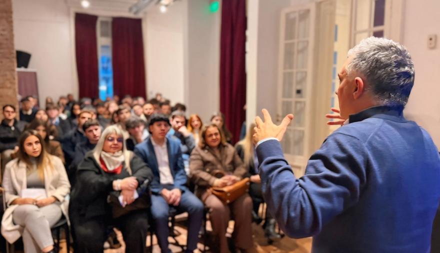 La Libertad Avanza bonaerense lanzó un programa de formación para jóvenes dirigentes